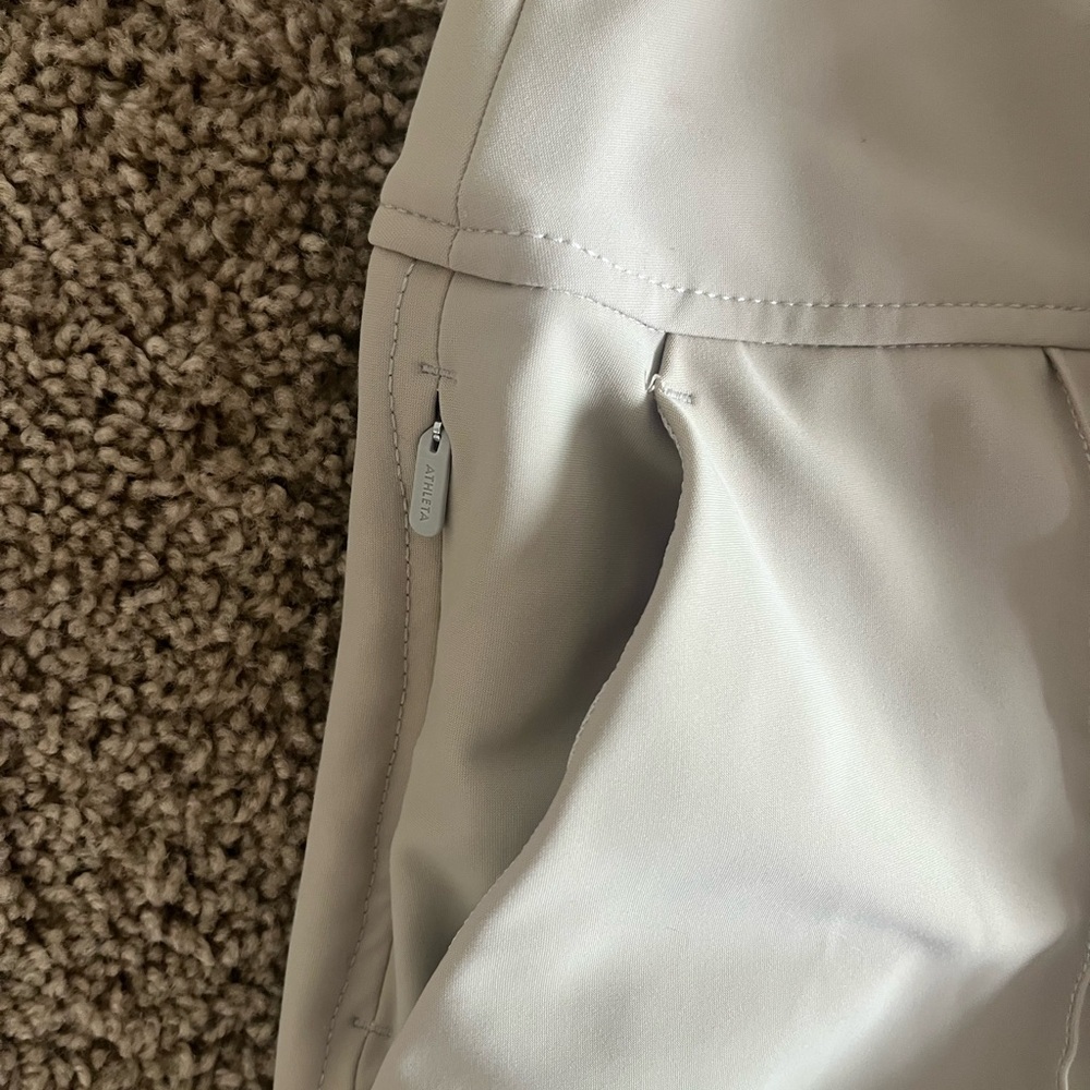 Athleta TALL crop - Picture 2 of 4